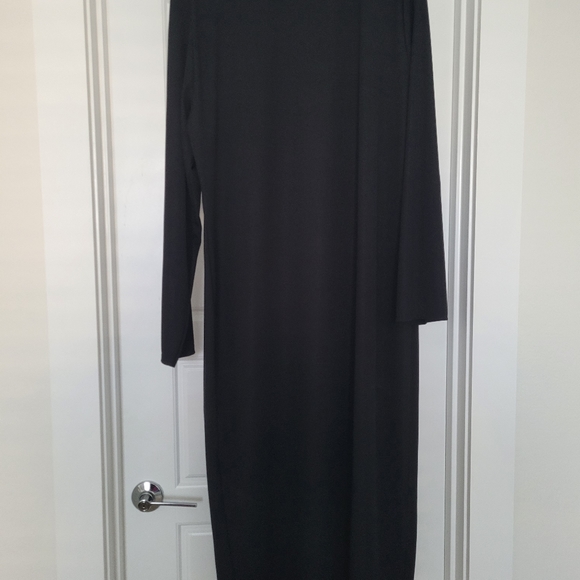 Dress - Picture 3 of 5